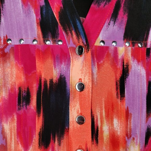 NWT Cocomo Plus Size 1X Pink Multicolor Geo Print Studded Pintuck 3/4 Sleeve Top - Picture 4 of 8